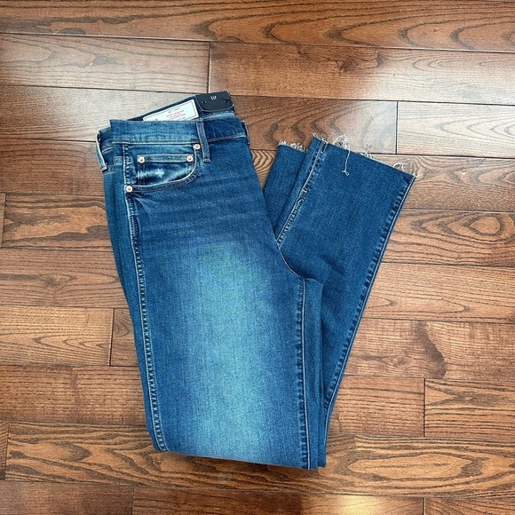 NWT Gap Vintage Slim Mid Rise Jean - Picture 6 of 7